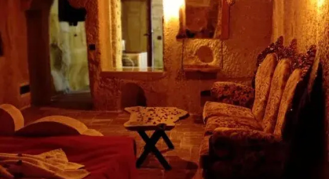 Двухместный полулюкс Junior Ottoman Cave