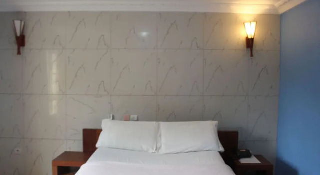 Номер Standard Adamaoua Hotel