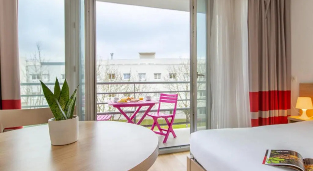 Двухместная студия с балконом Comfort Aparthotel Le Mans
