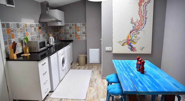 Семейные апартаменты с 2 комнатами с балконом Vavilla Apartment