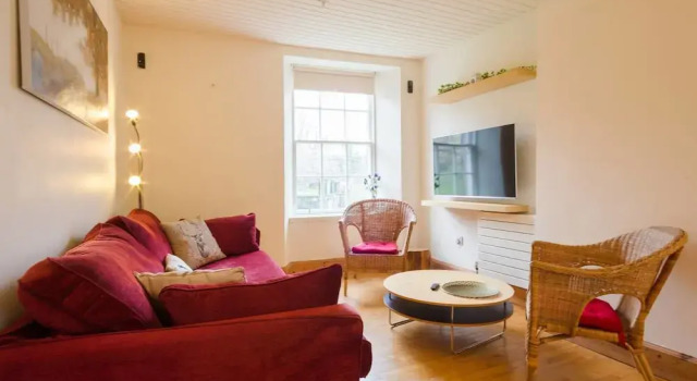 Guestready - Greyfriars Bobby Home View Apartment - OLD Town, Забронировать Апартаменты/квартира Старый город Эдинбург, рядом с Национальный музей Шотландии