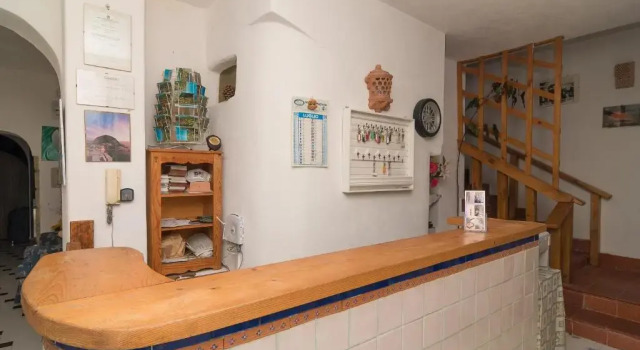 B&B Iside, Varaa Bed and Breakfast Hotellit Ischia uima-altaalla, Uima-allas