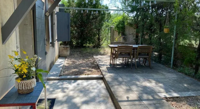 Студия Studio grands chênes au pied du mont ventoux.