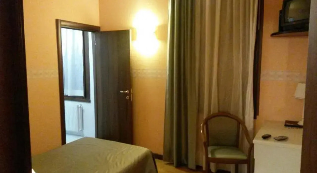 Одноместный номер Standard Albergo Ristorante Flora