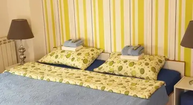 Lovely 5-bed Apartmen in Vrnjačka Banja, Buchen Sie Ferienwohnung Vrnjačka Banja Zentralserbien