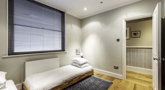 Stylish Kings Cross Apartment With Garden Retreat