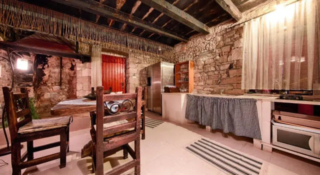 Villa Silente, Prenota Villa Vis 