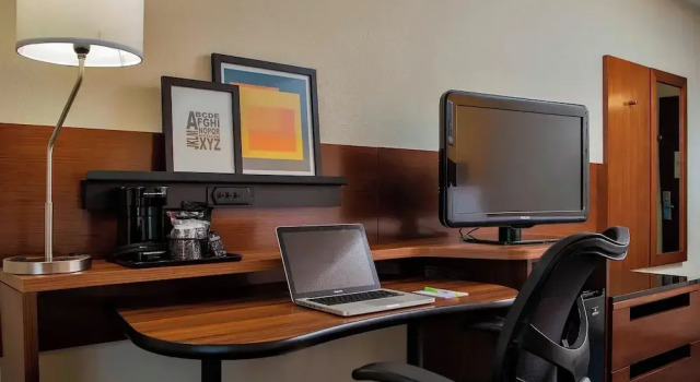 Номер Deluxe Fairfield Inn Charlotte Mooresville Lake Norman