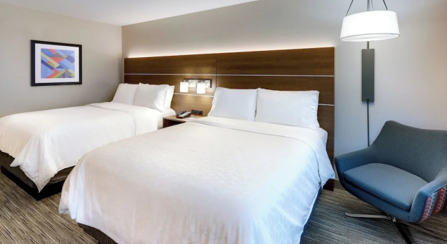 Четырёхместный люкс Holiday Inn Express & Suites Middletown - Goshen by IHG
