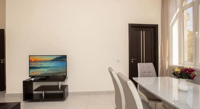 Stay Inn на ул. Маштоца, 5А-6, Забронировать Отель Отели Еревана 3 звезды, рядом с Площадь Республики, 3*