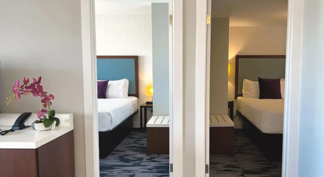 Люкс с 2 комнатами с видом на океан The Oceanside, a Coast Hotel
