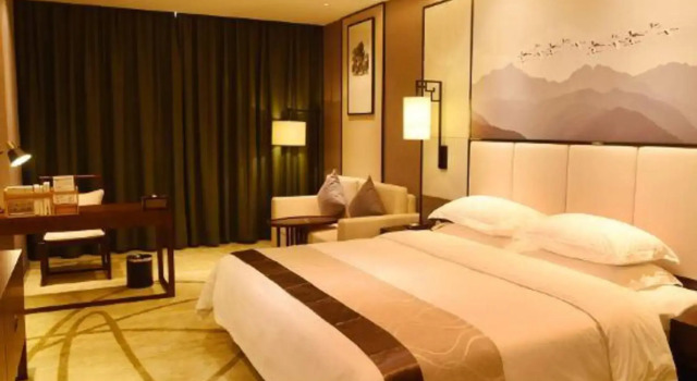 Guangxi University Hui Cui Lou Hotel, Book Hotel Hoteller i Nanning med pool, Swimmingpool