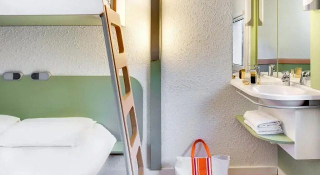 Трёхместный номер Standard Hotel Ibis Budget Vichy