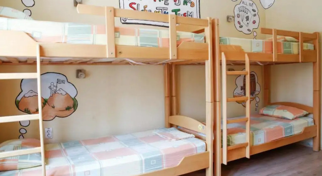 Кровать в общем номере City Hostel