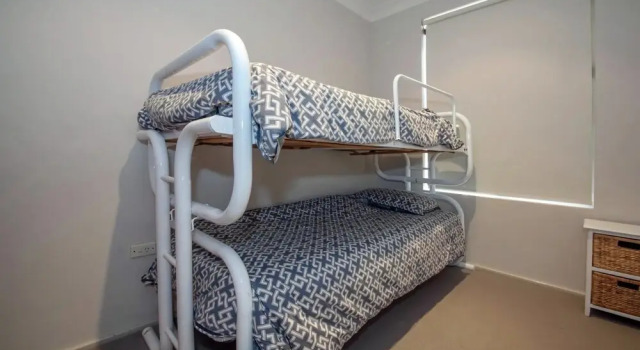 Alcheringa Unit 3 & 4, 32 Sandy Point Road, Забронировать Отель Отели в центре Корлетт, в центре