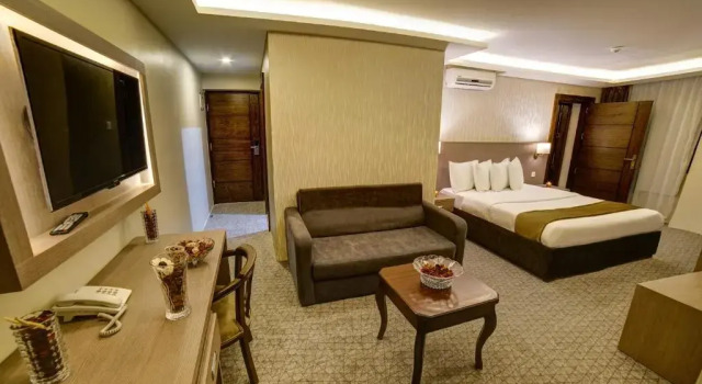 Люкс с 2 комнатами Nairoukh Hotel Aqaba
