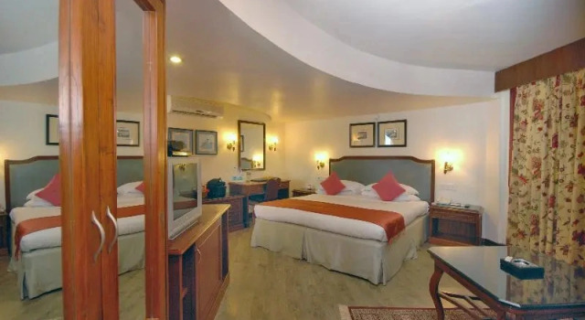 Standard- dobbelt værelse med altan Mayfair Beach Resort Puri