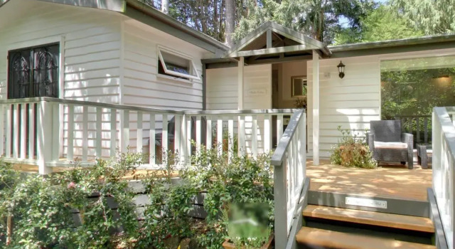 Люкс с видом на сад Clarendon Cottages