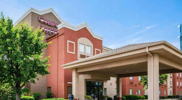 Люкс Comfort Suites Louisville East