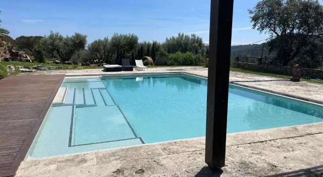 Вилла AMAZING Typical House with Swimming Pool