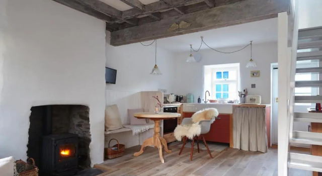 Dove Cottage, Varaa Lomakoti Mökit kohteessa Merseyside, Mökki