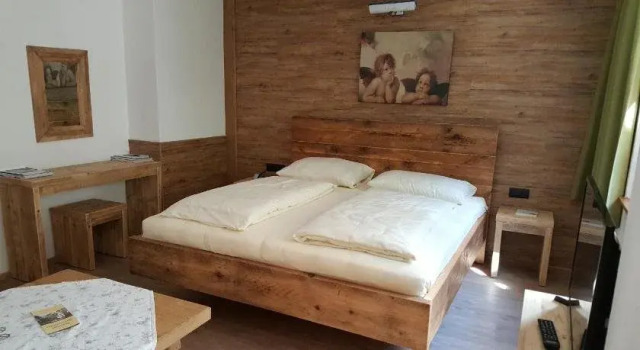 Hotel Felsenkeller, Rezervați Hotel Hoteluri în Erl cu parcare, Parcare