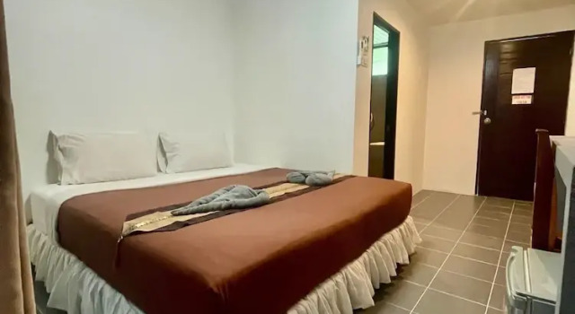 Номер Standard с балконом Phi Phi Green House & Sunsky Hostel