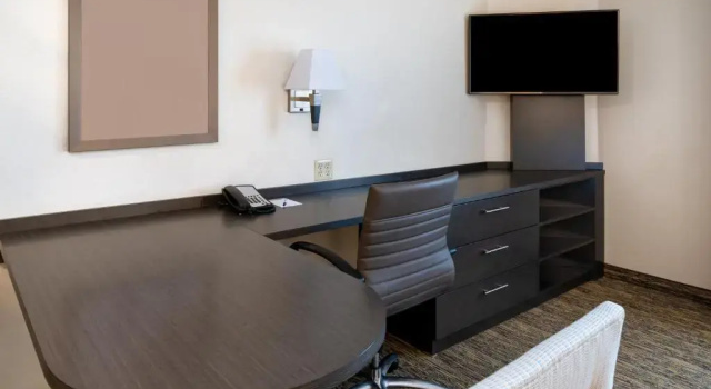 Люкс Candlewood Suites Washington-Dulles Herndon by IHG