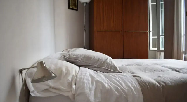 1 Bedroom Flat In Le Marais, Забронировать Апартаменты/квартира Париж Иль-де-Франс, рядом с Станция метро Rambuteau