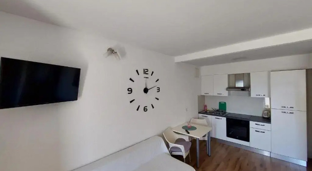 Студия Apartments Matić