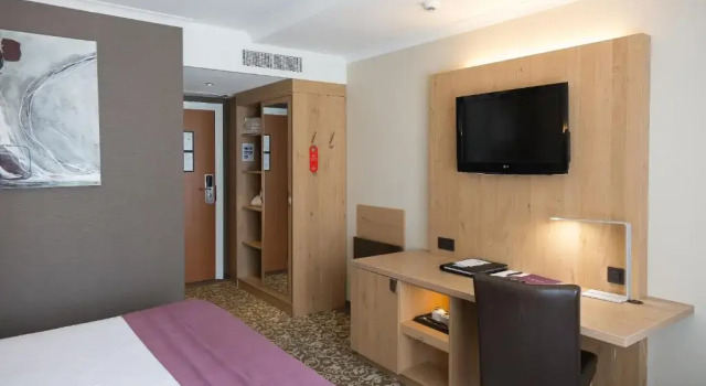 Люкс Business Hotel Restaurant Van Der Valk Nivelles-Sud