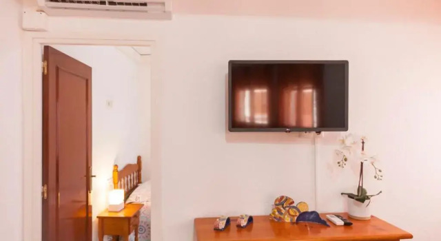 Lets Holidays Apartment Tossa Near Beach 2