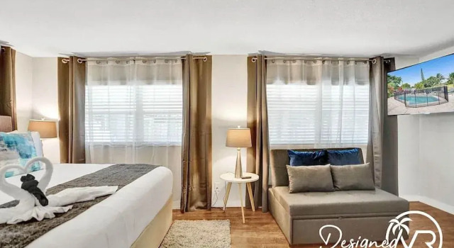Amazing 4BR with Private Heated Pool