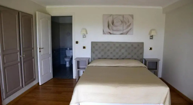 Номер Privilege La Petite Auberge