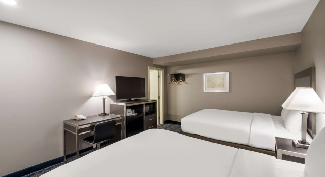 Четырёхместный номер Standard Americas Best Value Inn Farmington