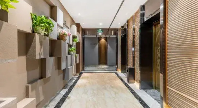 Wuhan Weijia Qingshe Hotel (Wuhan South Lake Polytechnic University)