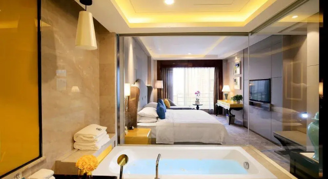 Chengdu Cannes International Hotel, Rezerwuj Hotel Hotele w Zhongxingchang z parkingiem, Parking