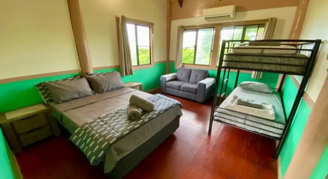 Четырёхместный номер Family Jackaroo Treehouse Rainforest Retreat
