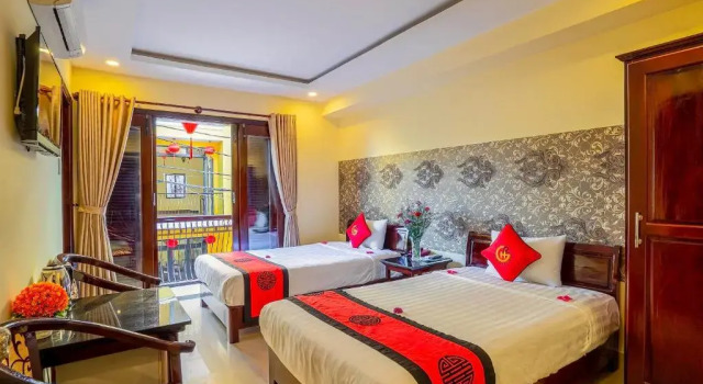 Трёхместный номер Standard Golden River Hotel