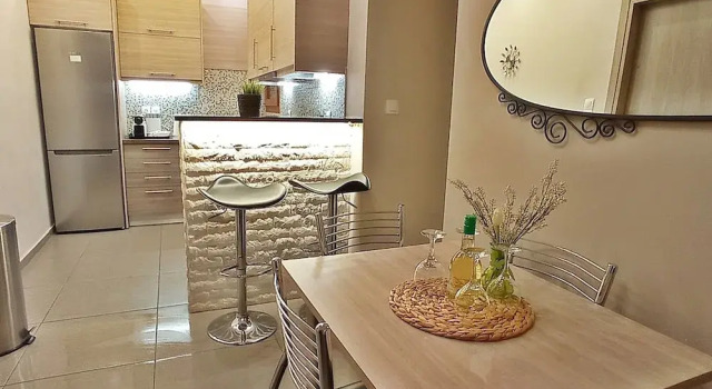 Апартаменты Cozy Apartment for 4 Persons at Thiseio Cozy Apartment for 4 Near Acropolis at Thissio