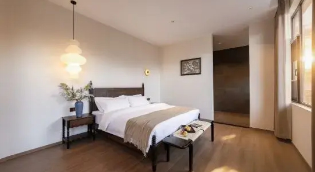 Двухместный люкс Deluxe c 1 комнатой Wangyunxuan Hot Spring Homestay (Tengchong Century City Branch)