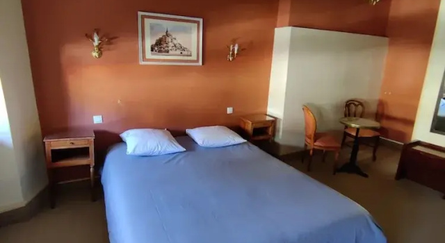 Четырёхместный номер Standard Hôtel Saint - Pierre