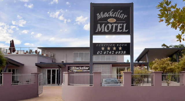 Mackellar Motel