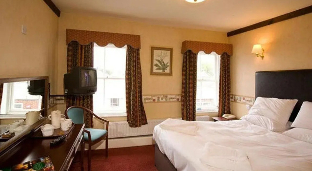 Bear Hotel Havant by Greene King Inns