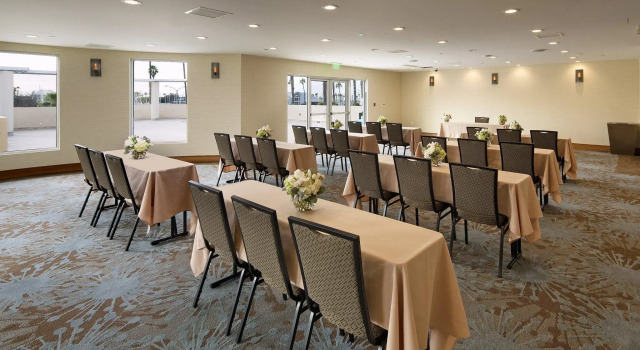 Redondo Beach Hotel, Tapestry Collection by Hilton, Забронировать Отель Редондо-Бич Los Angeles Beach Cities