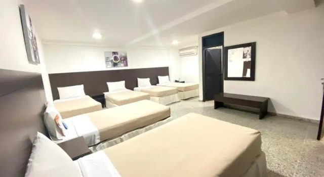 Camera quintupla Standard Hotel Arawak Upar