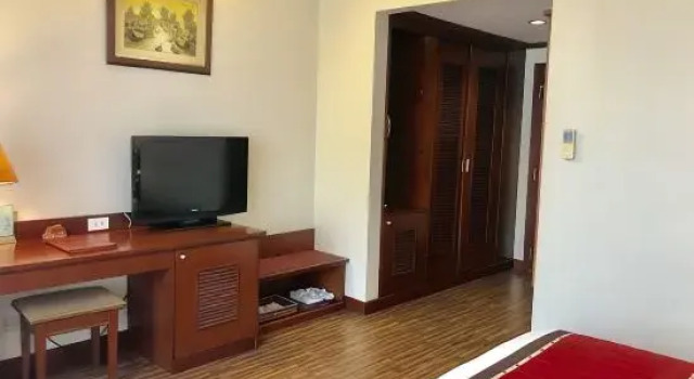 Люкс с видом на озеро HANZ Sunny 2 Hotel Hanoi