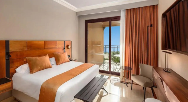 Unique Club at Lopesan Costa Meloneras Resort
