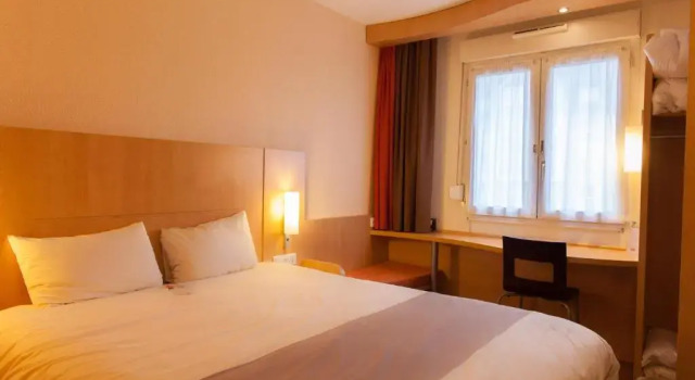 Двухместный номер Standard ibis Alençon