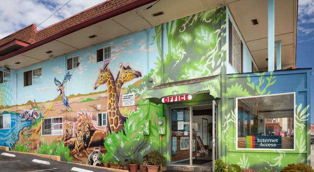 Aqua Breeze Inn, Забронировать Отель Санта-Круз Santa Cruz and Vicinity, рядом с Музей искусства и истории в Санта-Крузе